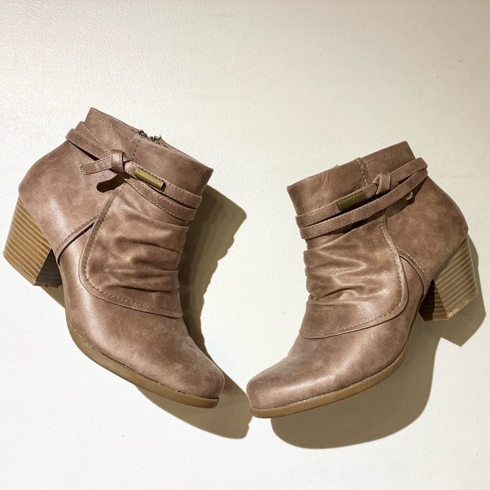 Yüü Tan Ankle Boot - Size 9.5M